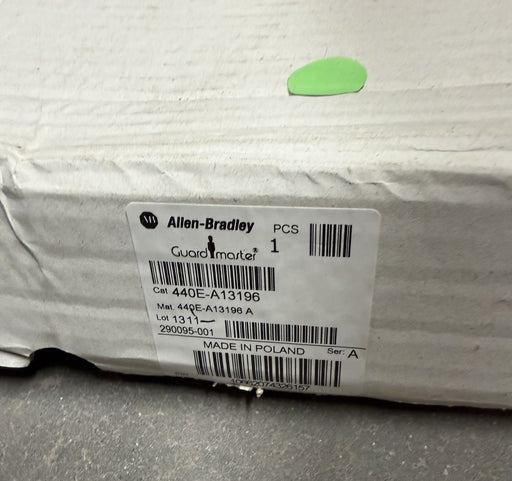Allen Bradley 440E-A13196 15M Cable Stainless Steel Turnbuckle Guard Master LIFE