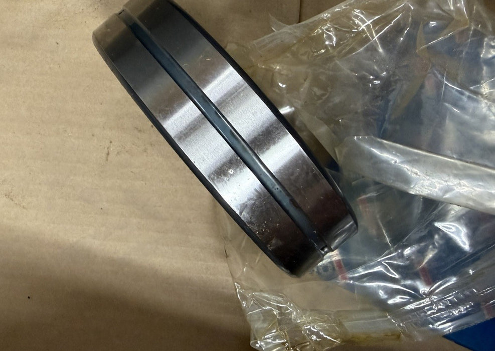 SKF 22217-CC/C3W33 / 22217CCC3W33 NEW IN BOX OPENED BAG!