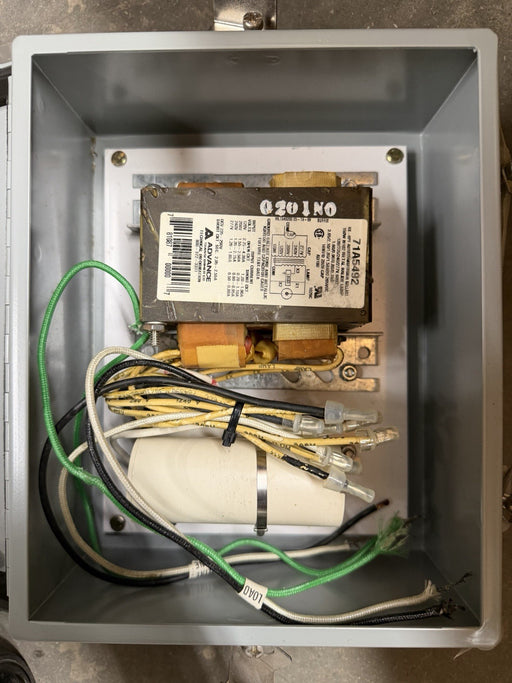Hoffman A1008CHNF J BOX / Advance 71A5492-001D 150 Watt Metal Halide Ballast KIT