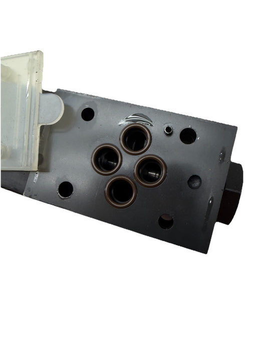 NEW EATON CORPORATION DG4V-3-2A-M-U-B6-60 / DG4V32AMUB660