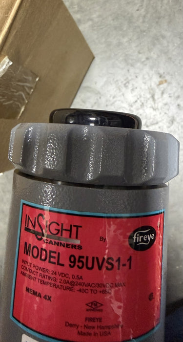 NEW FIREYE 95UVS1-1 / FG99900A INTEGRATED UV FLAME SCANNER 24 VDC INSIGHT 95UV