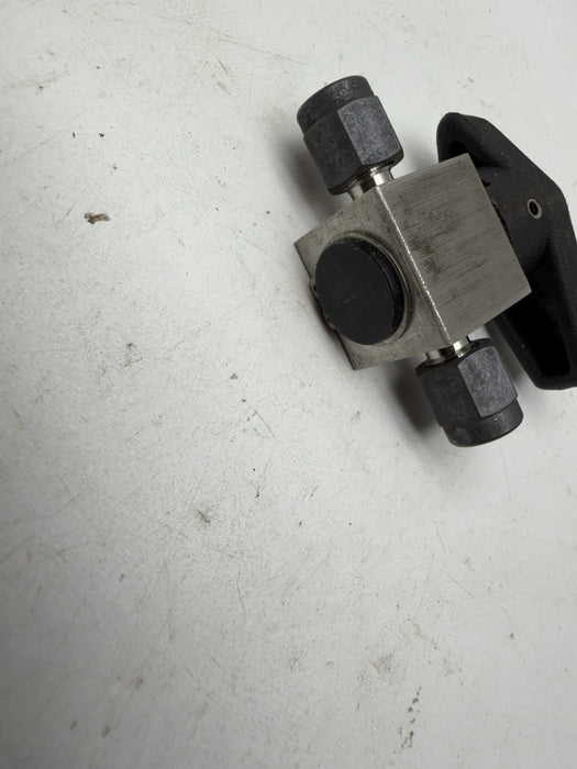 PARKER 22(A)-PR4-VT-SS Stainless Valve 1/4
