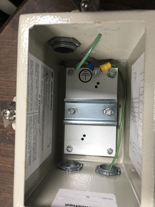 MISSING THE SWITCH ALLEN BRADLEY 194E-FA16E-P11 LOAD / ENCLOSED MOTOR DISCONNECT