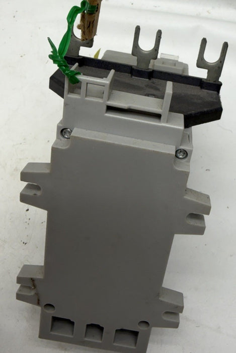 592-EC2BC  ALLEN BRADLEY E3 PLUS OVERLOAD RELAY 592EC2BC /C 3-15 Amp