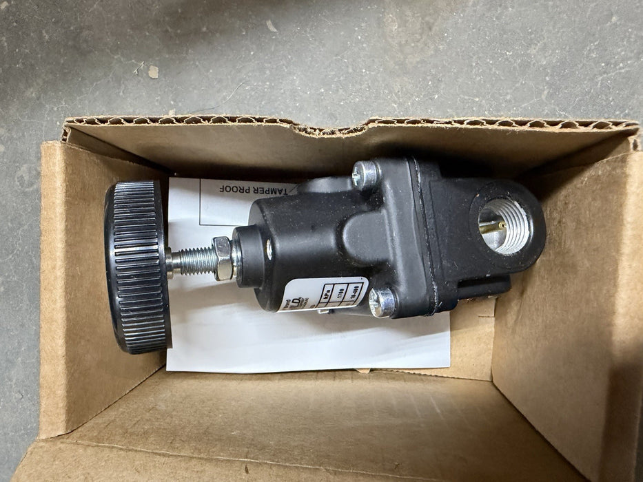 FAIRCHILD 30243 pneumatic air regulator 60 psi MIDGET PRECISION MODEL 30