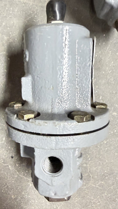 NEW Fisher Valve Type 95H-14  95 h-14 regulator cast iron gas or liquid duty NNB