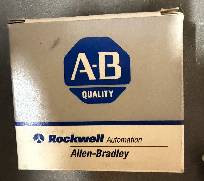 Allen Bradley 815-BOV4 Overload Relay nib