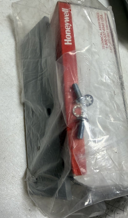 Honeywell LSYUB1A3-2D Micro Switch NEW ADJUSTABLE ROLLER LEVER ARM DOOR PLATE