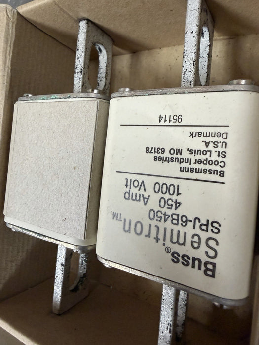 SET OF 2  BRAND NEW- Bussmann BUSS SEMITRON SPJ-6B450 450A 1000V Fuses
