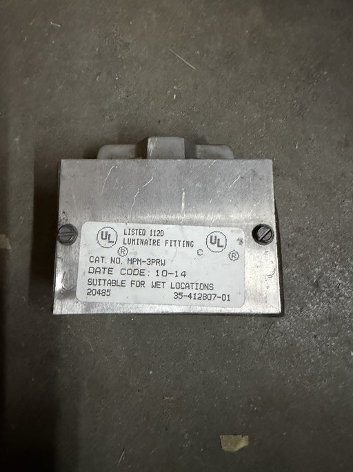 NEW GE LIGHTING SYSTEMS CAT NO. MPM-3PRW FIXTURE FITTING