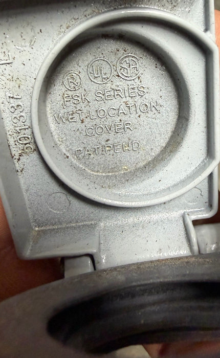 Appleton FSK-WRD Wet Loc 2 HOLE Receptacle Cover FSK 501250 501338 501344 501337