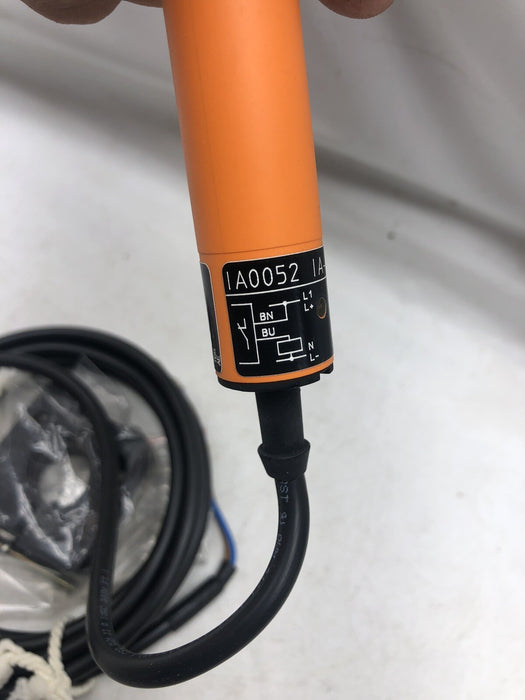 NEW IA0052 EFECTOR100 INDUCTIVE PROXIMITY SENSOR IA-2010-BBOA