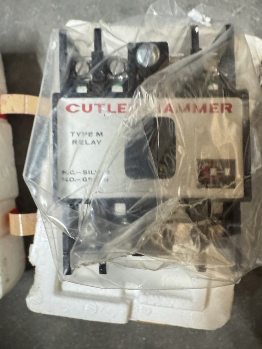 EATON CORPORATION D23MR40A / D23MR40A (NEW IN BOX)