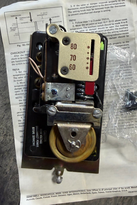 HONEYWELL T921D-1008 T921D1008 3WIRE LOW VOLTAGE PROPORTIONAL CONTROL THERMOSTAT