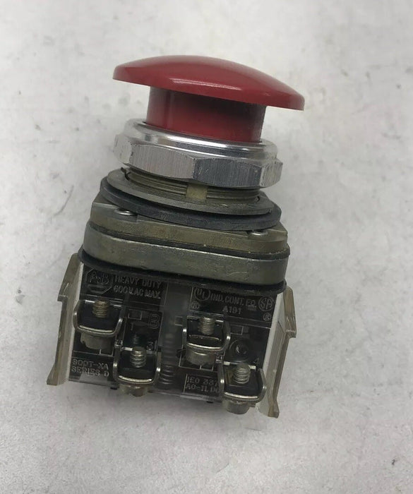 Allen Bradley 800T-D RED Head Push Button 1 NC Red  MISSING THE LOCK WASHERS