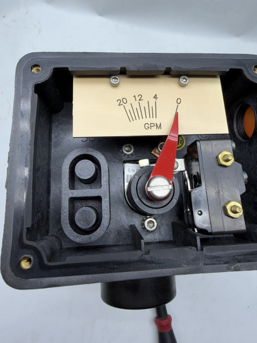 UNIVERSAL FLOW MONITORS Model 020GM-6-1122V.9-A3NR Surplus Flow Switch B60446
