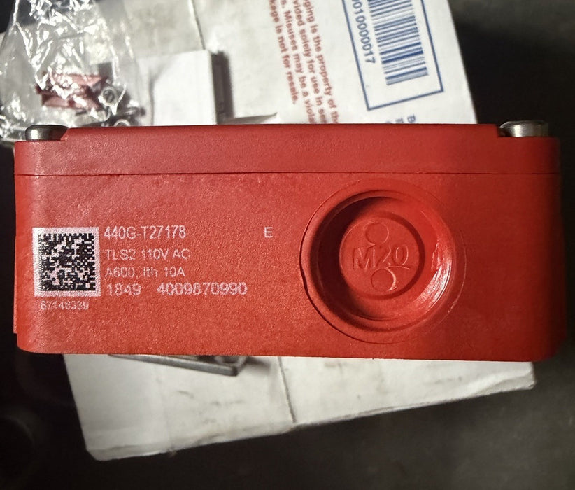 NEW 440G-T27178 GUARDMASTER TLS2-GD2 SAFETY LATCH ALLEN BRADLEY