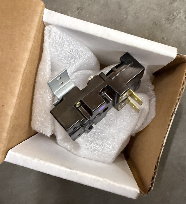 NEW 8408-022 BARD TEMPERATURE SWITCH 63-107 CLOSE ON RISE
