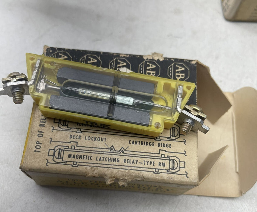 NEW ALLEN BRADLEY 700-CR6 CONTACT CARTRIDGE TYPE R RELAY N.C.