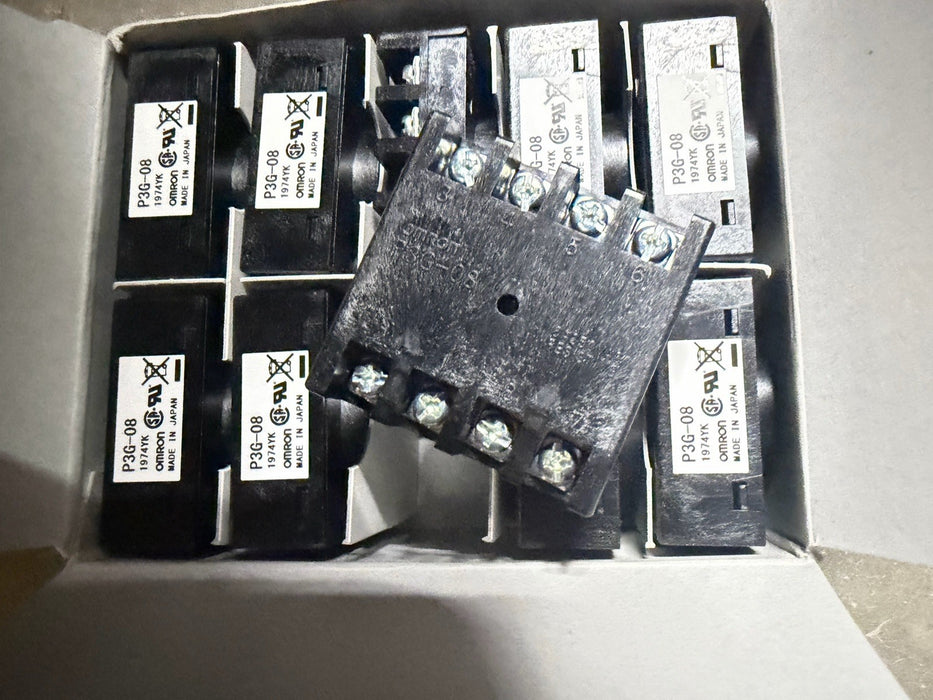 1 BOX OF 10 PCS OMRON P3G-08 / P3G08 RELAY BASE SOCKET