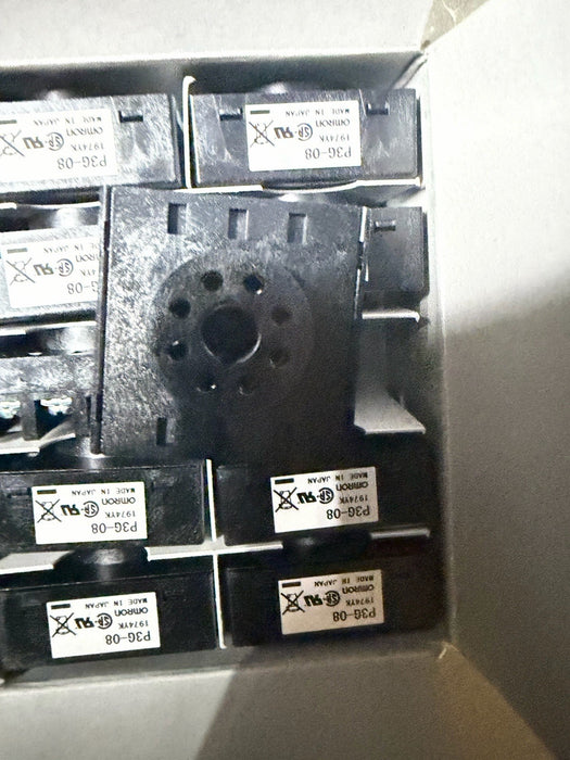 1 BOX OF 10 PCS OMRON P3G-08 / P3G08 RELAY BASE SOCKET