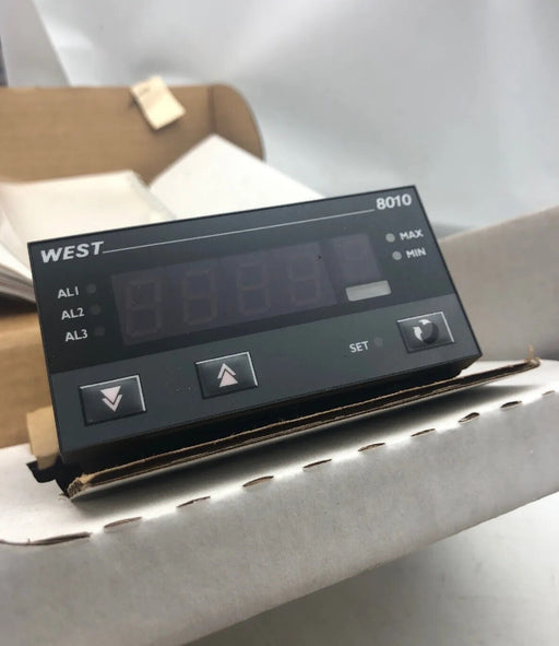 NEW WEST 8010 CONTROLLER N8011Z1110J1 RTD INPUT RELAY OUTPUT NIB N8011