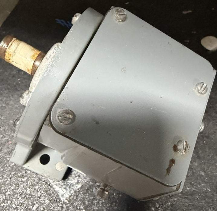 808-J1 NEW  ALLEN BRADLEY  zero speed Switch 15-80 RPM 808 J1 AB 808J1 NNB