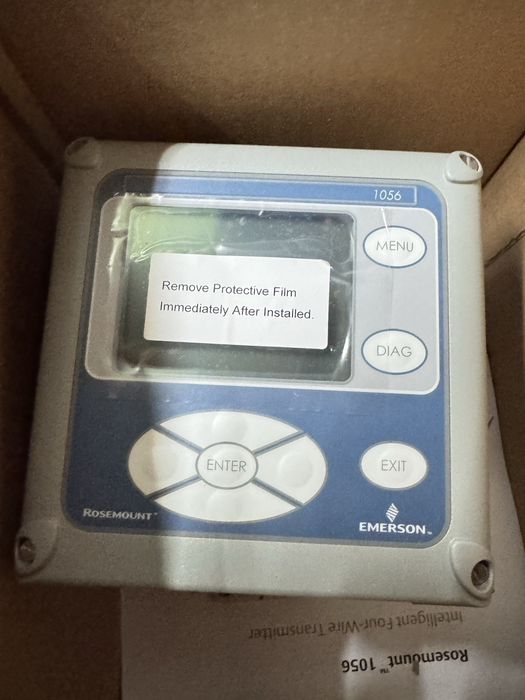 1056 NEW IN THE BOX 1056-03-21-38-AN EMERSON ROSEMOUNT PH ANALYZER