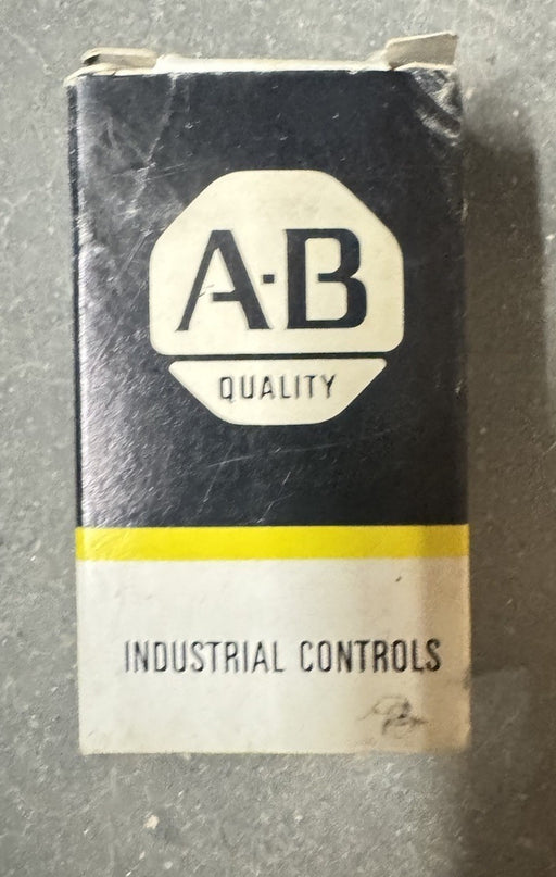 ALLEN BRADLEY CAT# 70A86 OPERATING COIL SIZE 0 120 VOLTS  60 HZ