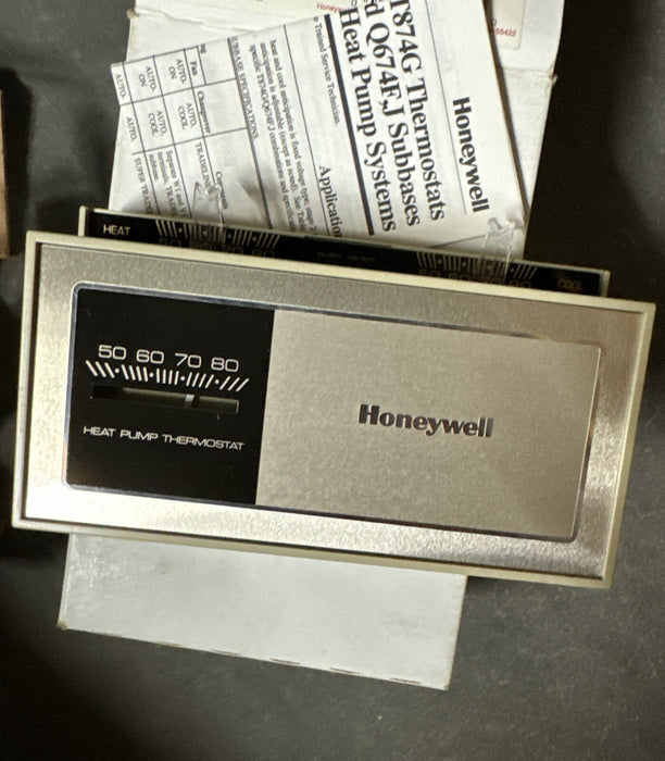 T874G 1626 NEW HONEYWELL MULTISTAGE THERMOSTAT 24V 2 STG HEAT/1 STG ANTICIPATORS