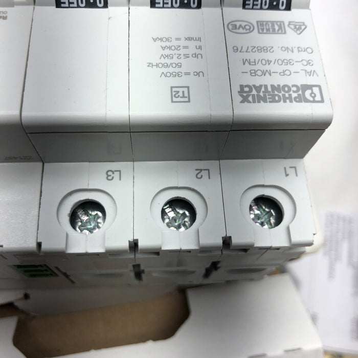 NEW VAL-CP-MCB-3C-350/40/FM PHOENIX CONTACT TYPE 2 SURGE ARRESTOR 2882776 NIB