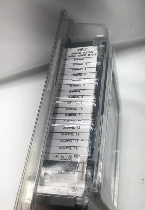 NEW FACTORY SEALED GE FANUC IC693ALG222E 16 PT ANALOG VOLTAGE OUPUT 90-30 Ic693