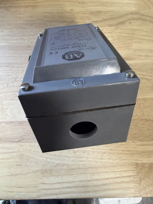 840-A4  ALLEN BRADLEY FLOAT SWITCH